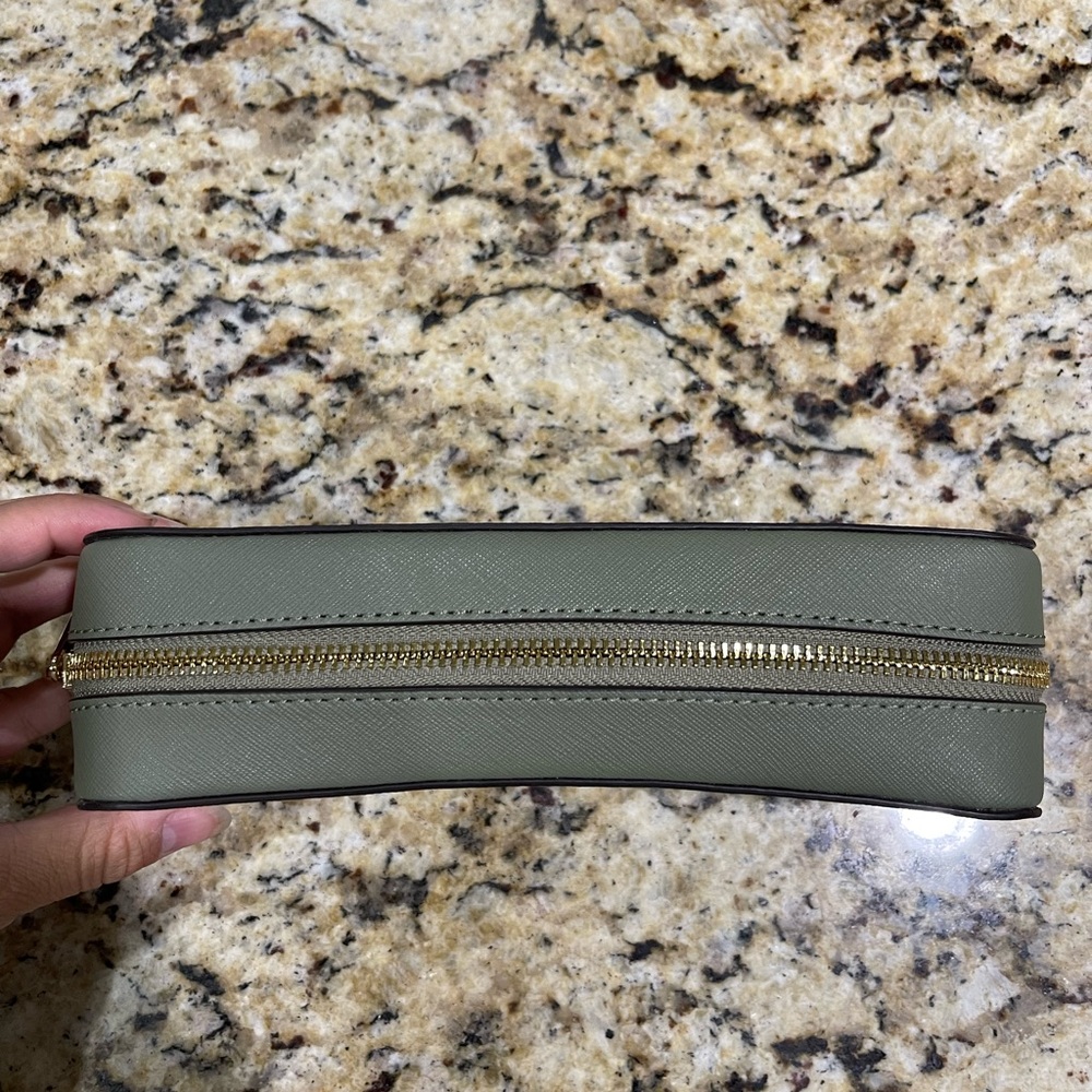 Michael Kors Case - Picture 3 of 9